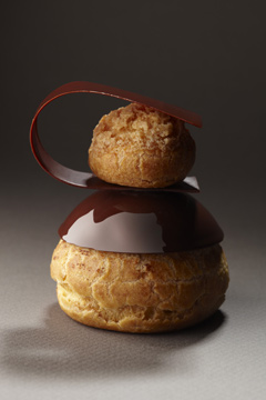 Religieuse Chocolat, La Pâtisserie de Cyril Lignac